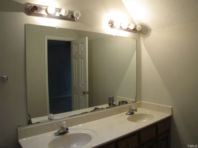 $2,000 | 315 Arlington Ridge, Cary, NC 27513