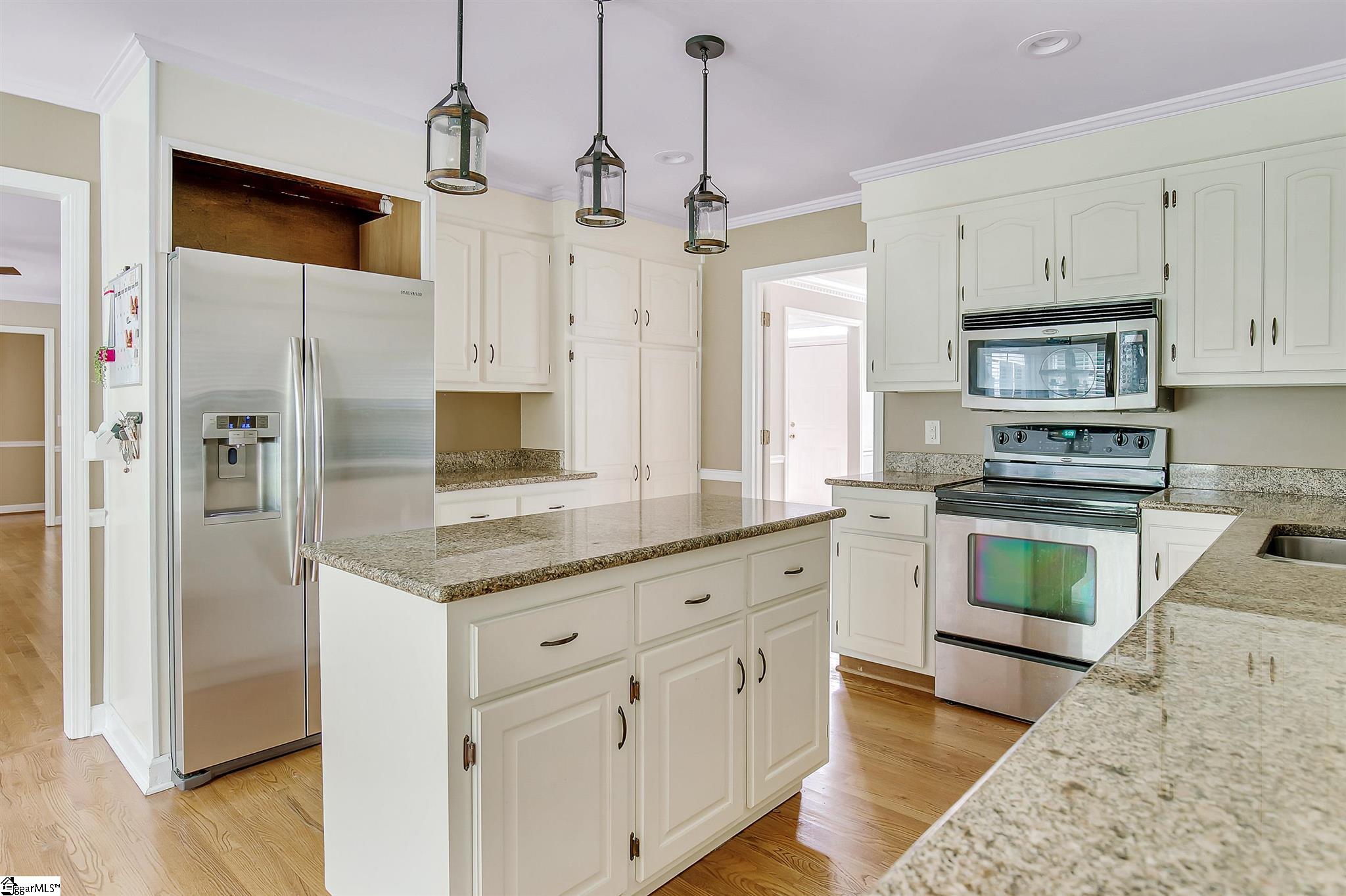 406 Sugar Mill Road Greer, SC 29650 - Photo 11 of 36 Gallery Image 11