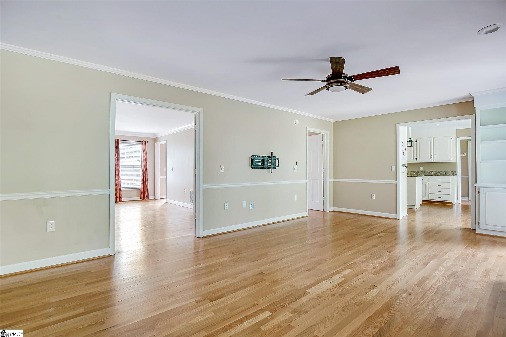 406 Sugar Mill Road Greer, SC 29650 - Photo 7 of 36 Gallery Image 7