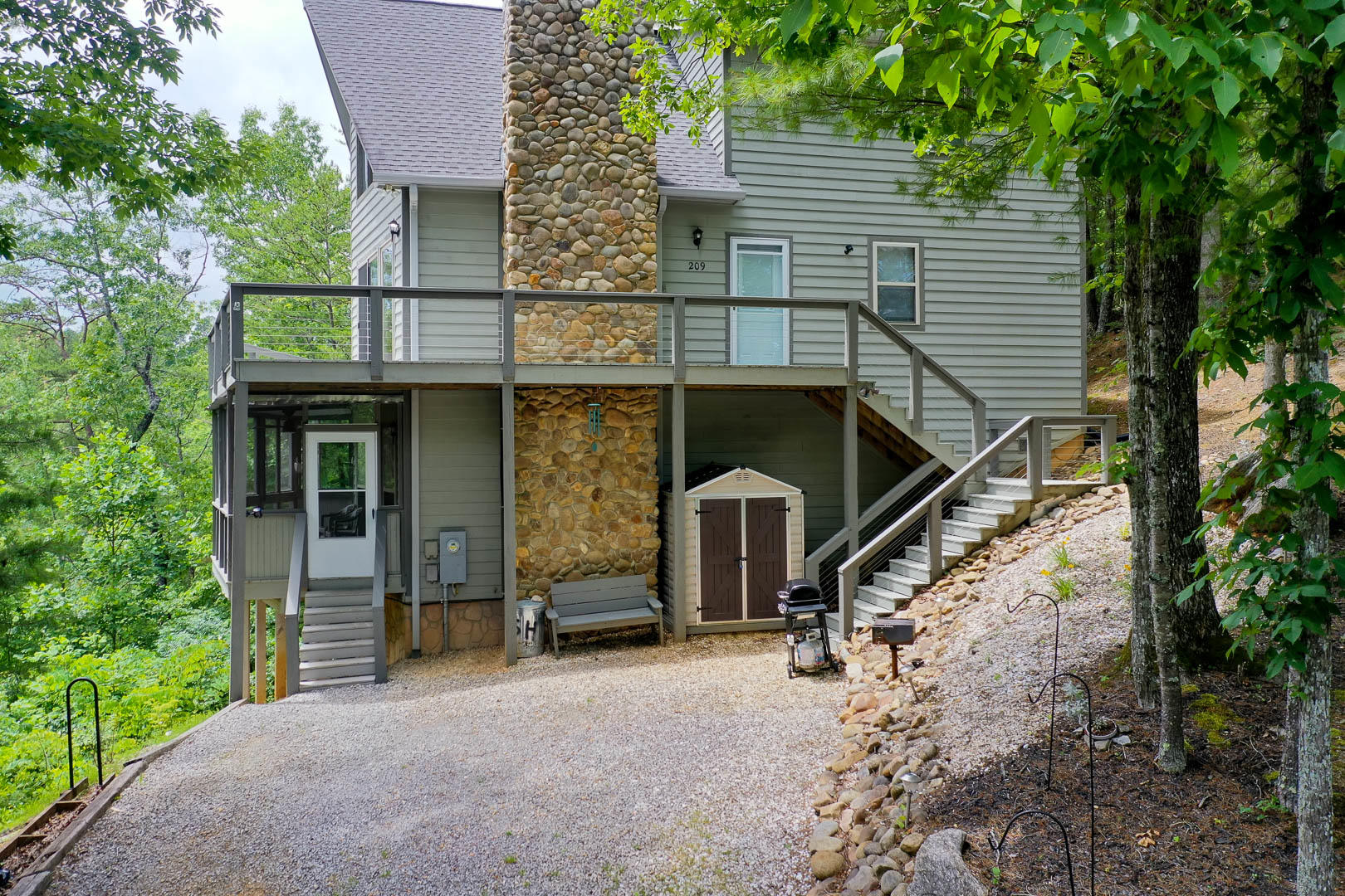 209 Cutter Gap Road Townsend, TN 37882 - Photo 2 of 30 pinecrest view 1