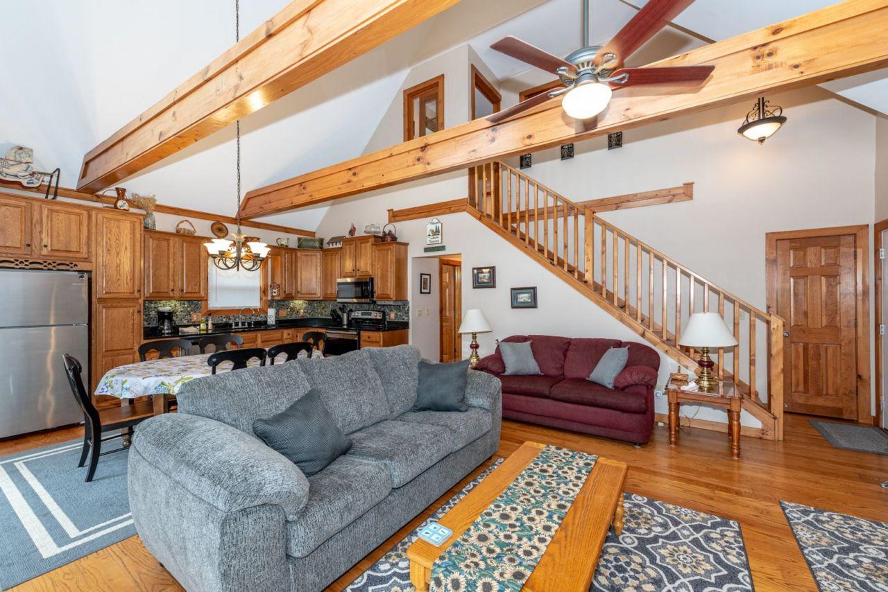 209 Cutter Gap Road Townsend, TN 37882 - Photo 9 of 30 Living Room
