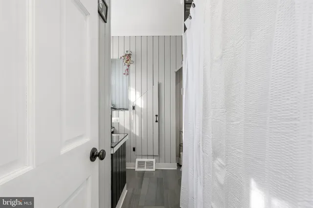 $245,000 | 921 Lyndale Avenue, Trenton, NJ 08629