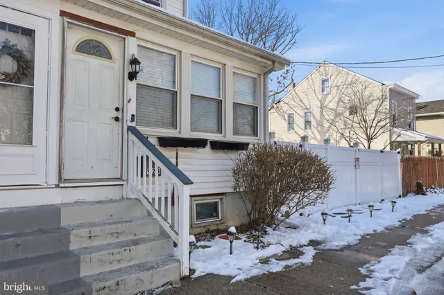 $245,000 | 921 Lyndale Avenue, Trenton, NJ 08629