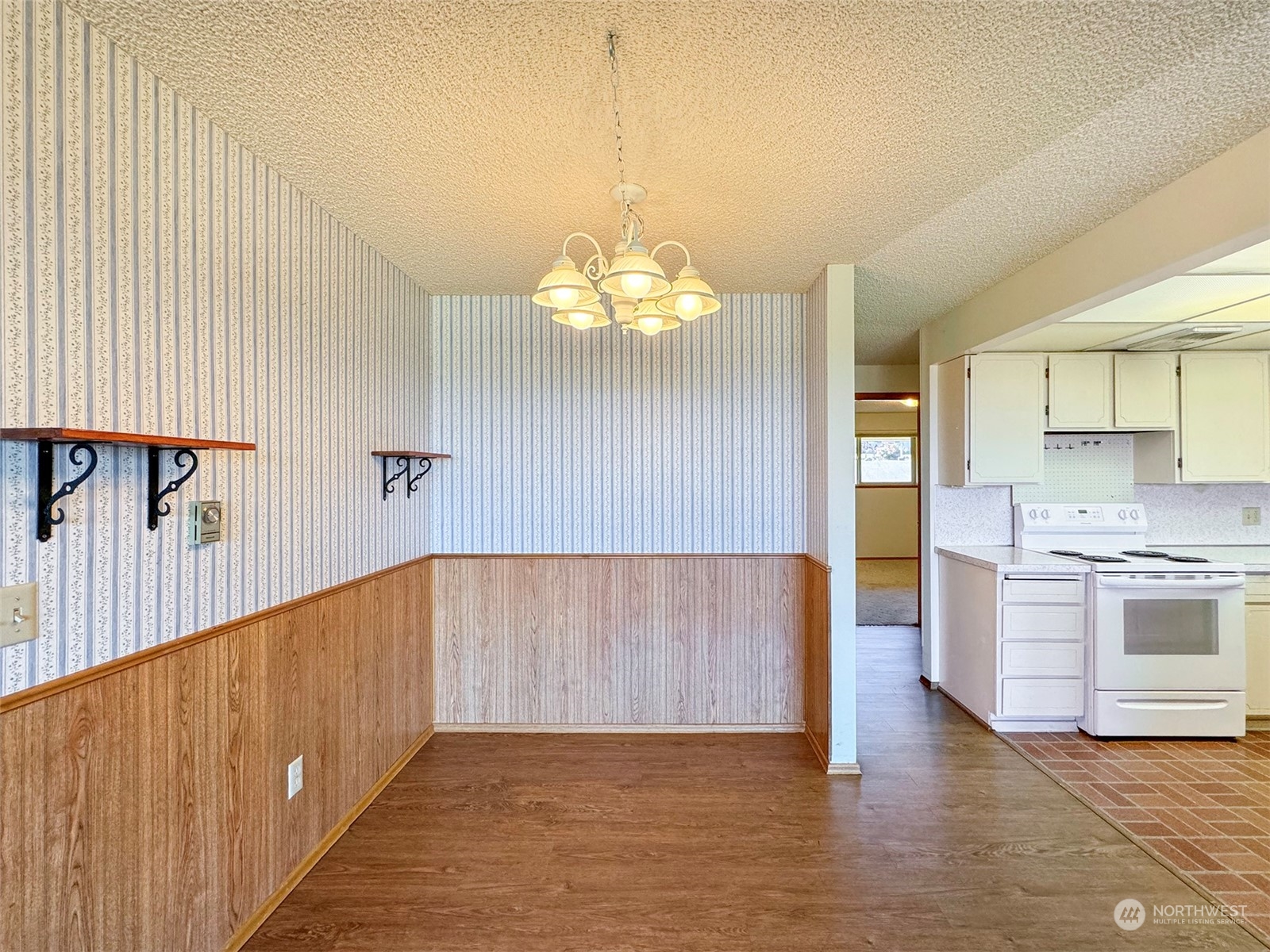1301 South 3rd Avenue, Unit 3D Sequim, WA 98382 - Photo 11 of 40