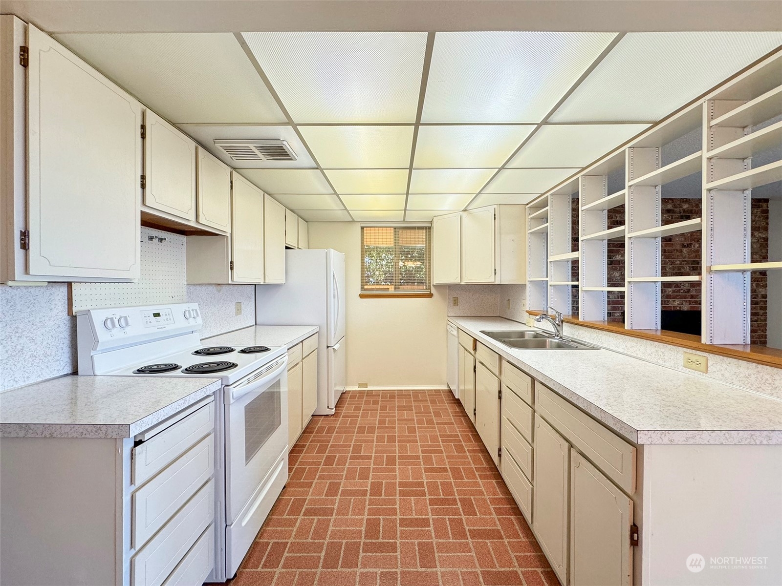 1301 South 3rd Avenue, Unit 3D Sequim, WA 98382 - Photo 12 of 40