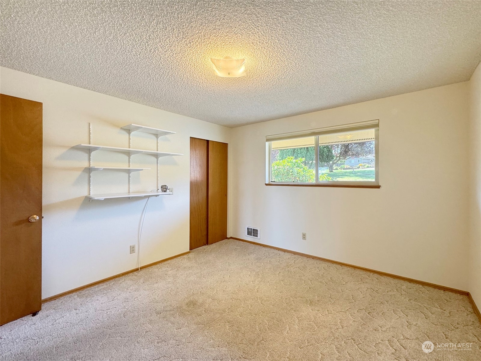 1301 South 3rd Avenue, Unit 3D Sequim, WA 98382 - Photo 15 of 40