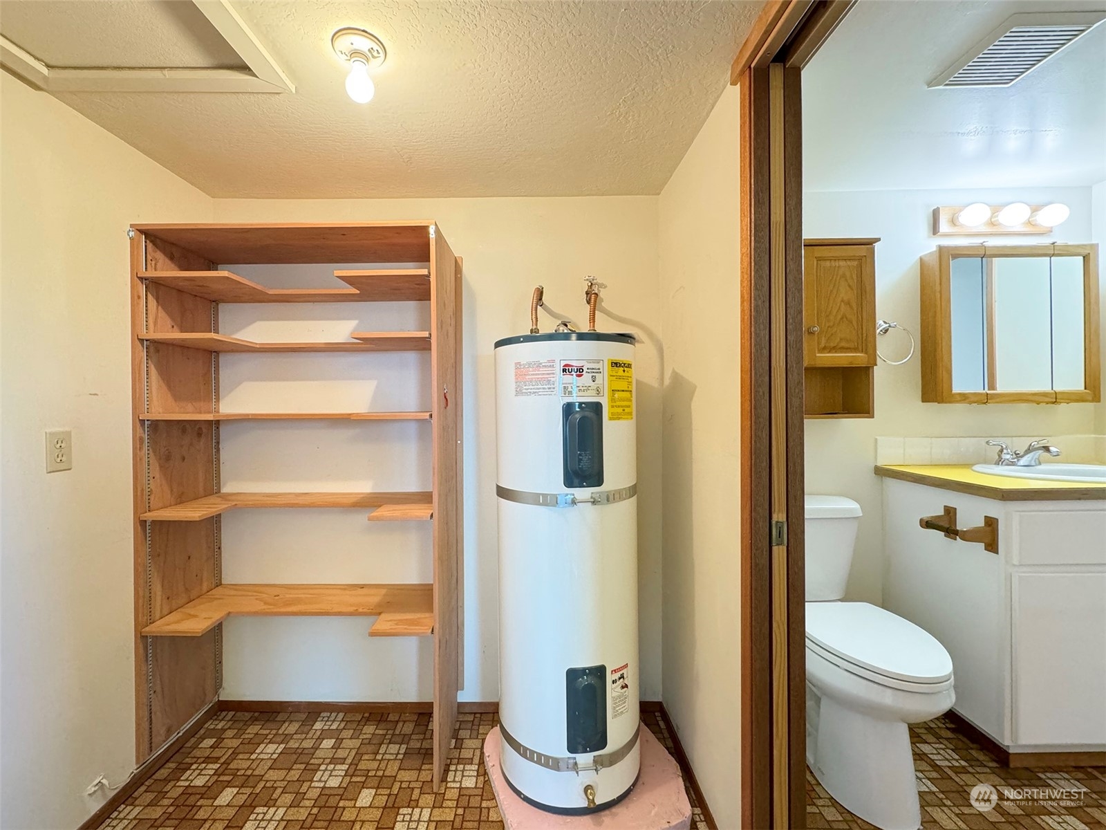 1301 South 3rd Avenue, Unit 3D Sequim, WA 98382 - Photo 25 of 40