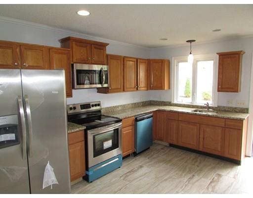 44 Duryea Street Springfield, MA 01104 - Photo 4 of 9