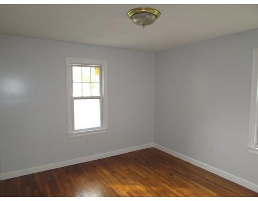 44 Duryea Street Springfield, MA 01104 - Photo 7 of 9