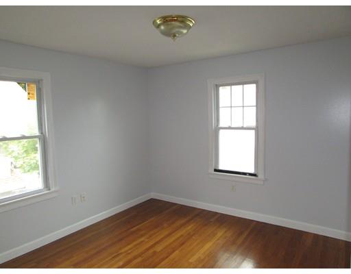 44 Duryea Street Springfield, MA 01104 - Photo 8 of 9