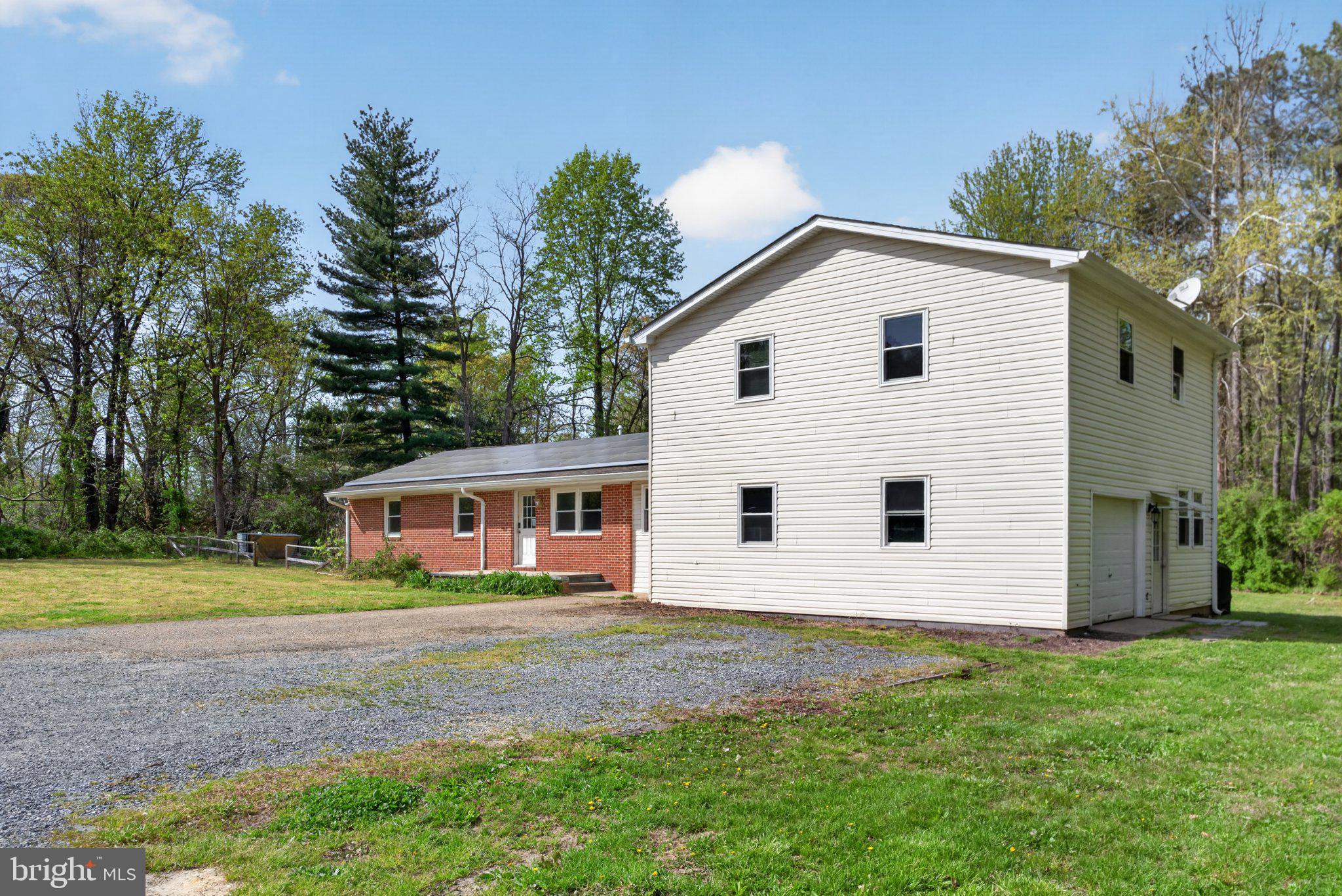 45278 Cove Manor Road California, MD 20619 - Photo 3 of 26 Charming dual-style home on spacious lot.