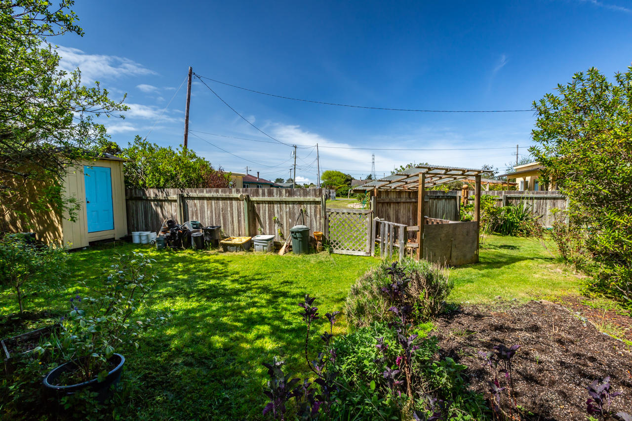 1952 Locke Street Arcata, CA 95521 - Photo 43 of 84