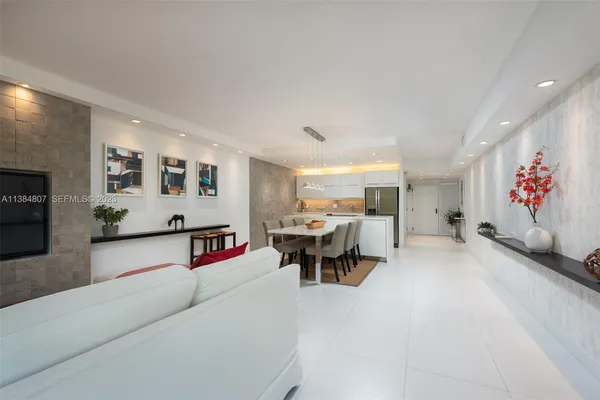 $3,500 | 121 Crandon Boulevard, Unit 463, Key Biscayne, FL 33149
