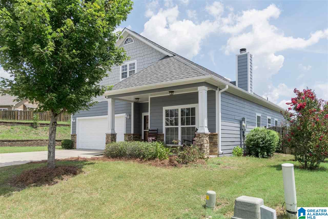 313 Nottingham Drive Calera, AL 35040 - Photo 3 of 34