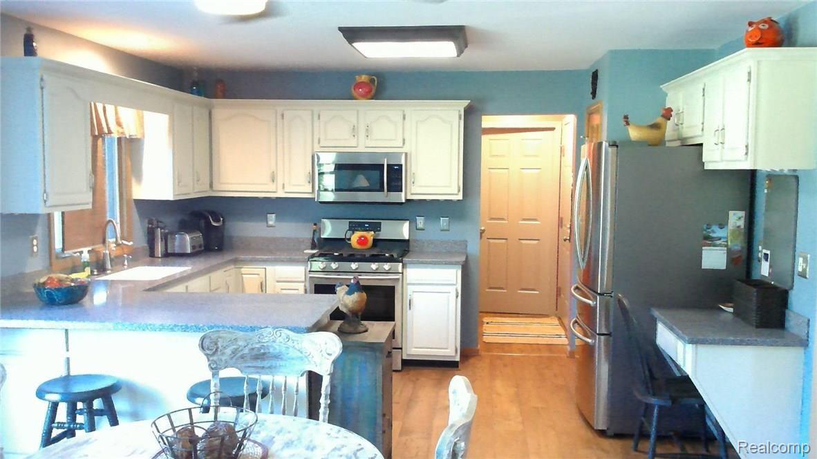 8757 Brown Road Avoca, MI 48006 - Photo 10 of 44 WIN_20160726_104442.JPG