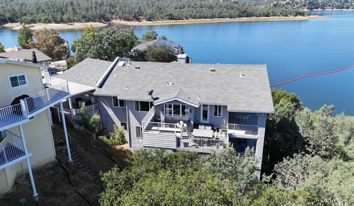 8213 Bass Point Road Bradley, CA 93426 - Photo 9 of 58 an aerial view of a house with swimming pool and patio