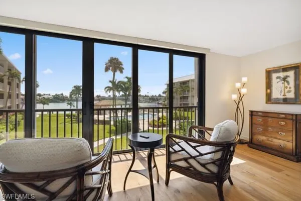 $10,000 | 3000 Gulf Shore Boulevard North, Unit 207, Naples, FL 34103