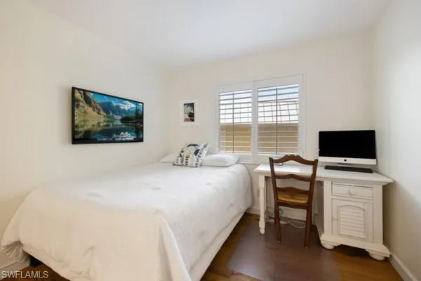 $10,000 | 3000 Gulf Shore Boulevard North, Unit 207, Naples, FL 34103