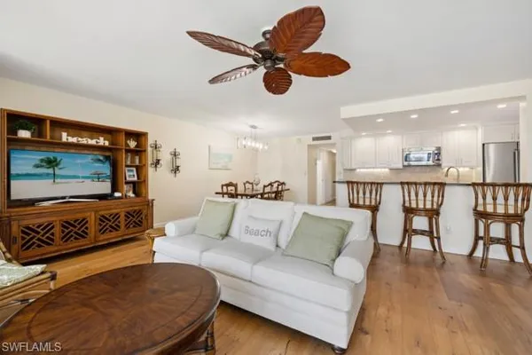 $10,000 | 3000 Gulf Shore Boulevard North, Unit 207, Naples, FL 34103