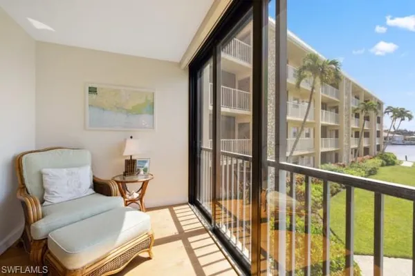 $10,000 | 3000 Gulf Shore Boulevard North, Unit 207, Naples, FL 34103
