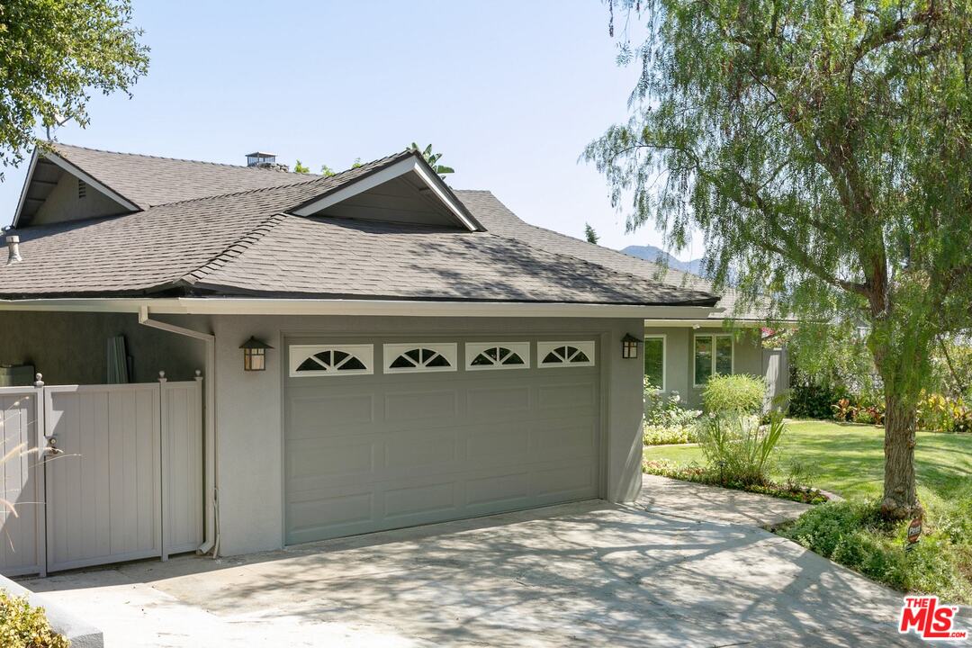10935 Alta View Drive Studio City, CA 91604 - Photo 3 of 45
