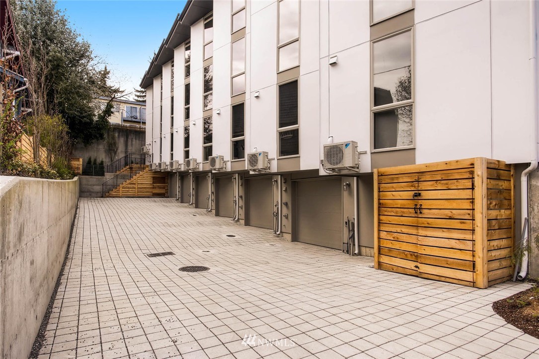981 North 45th Street Seattle, WA 98103 - Photo 24 of 24
