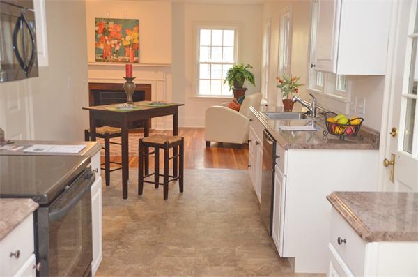 20 Riverina Road Andover, MA 01810 - Photo 12 of 29 Gallery Image 12