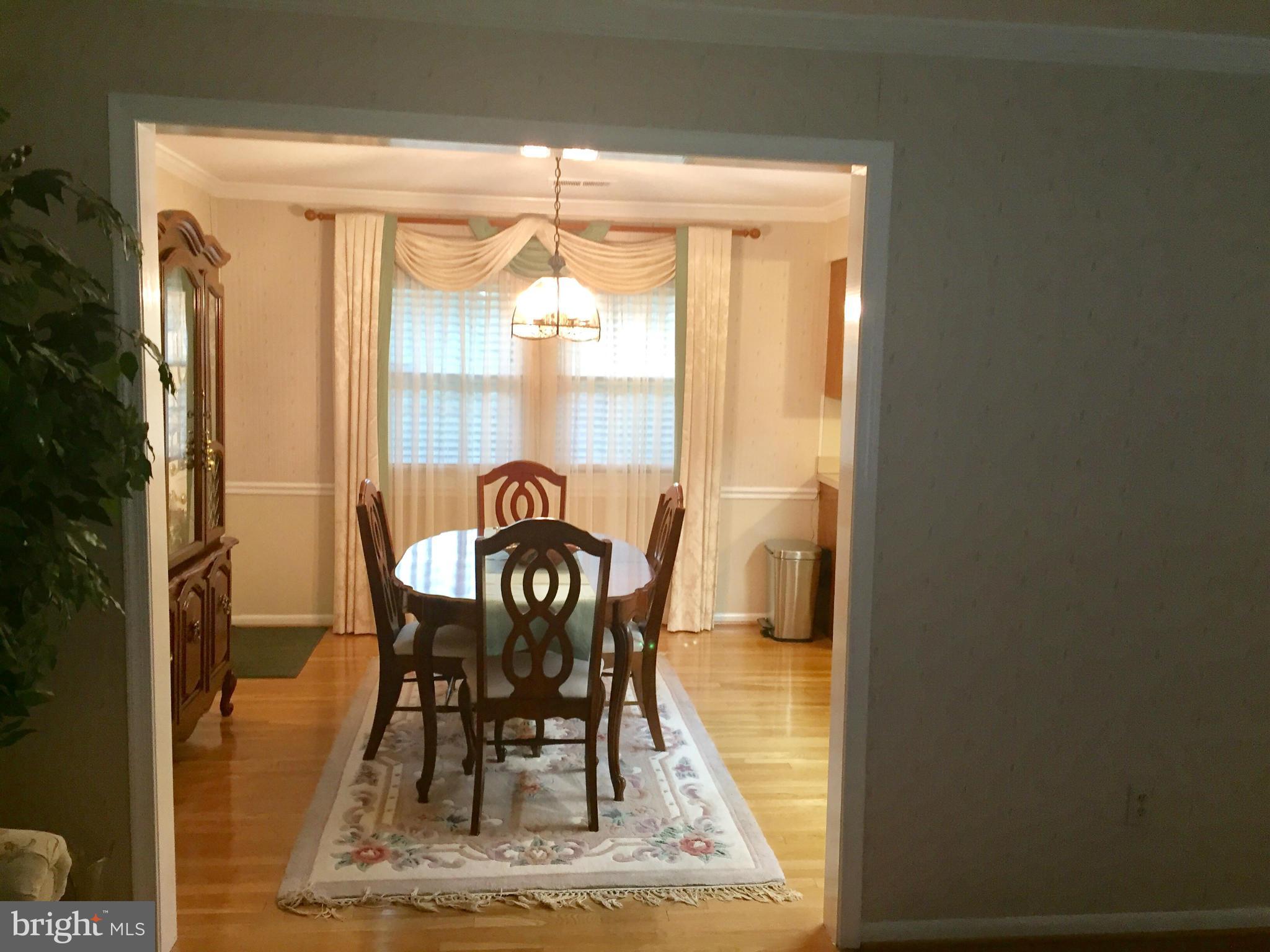 3120 Castleleigh Road Silver Spring, MD 20904 - Photo 3 of 30 Dining Room