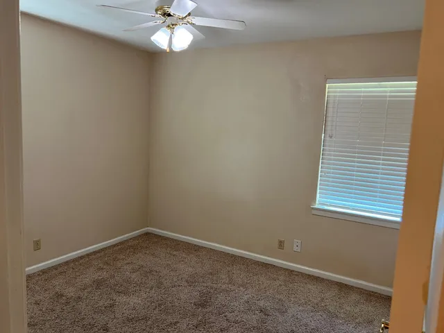 $1,750 | 110 Oleander Street, Lake Jackson, TX 77566