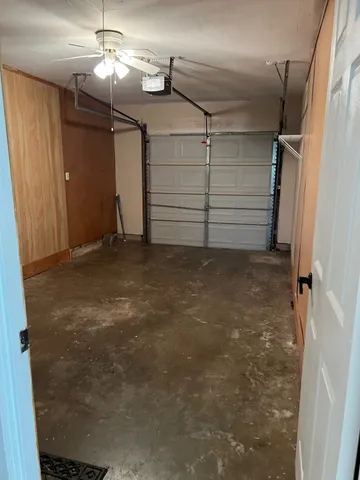 $1,750 | 110 Oleander Street, Lake Jackson, TX 77566