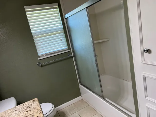 $1,750 | 110 Oleander Street, Lake Jackson, TX 77566