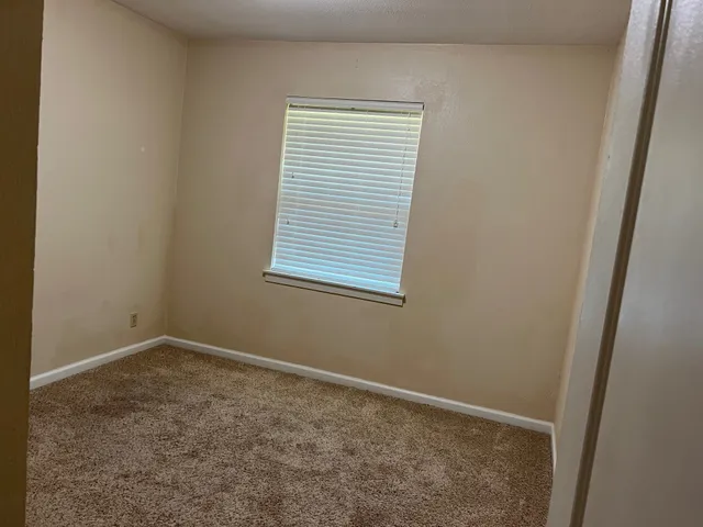 $1,750 | 110 Oleander Street, Lake Jackson, TX 77566