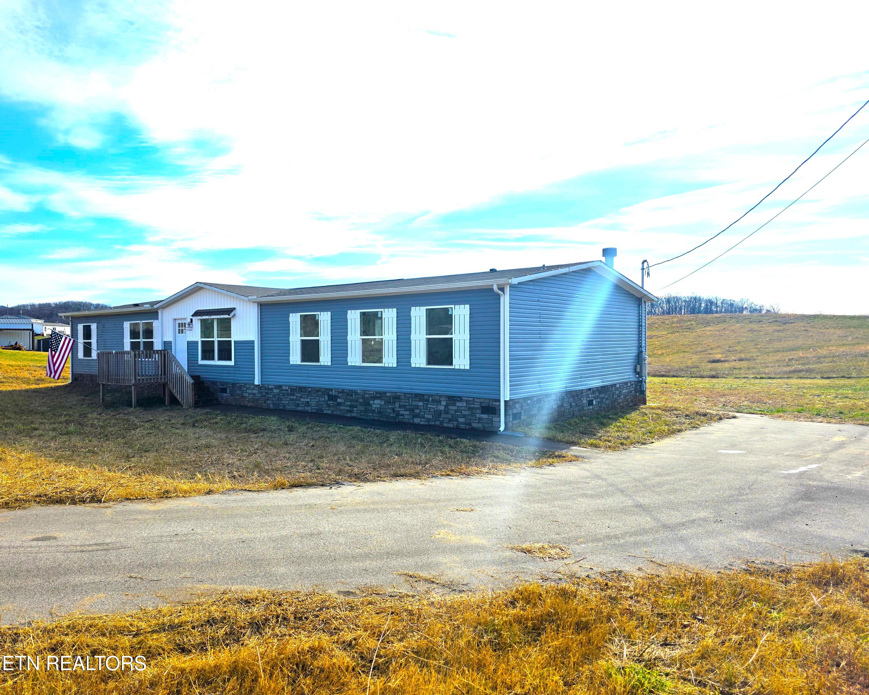 1486 Howell River Road Rutledge, TN 37861 - Photo 3 of 19 20251222_143118