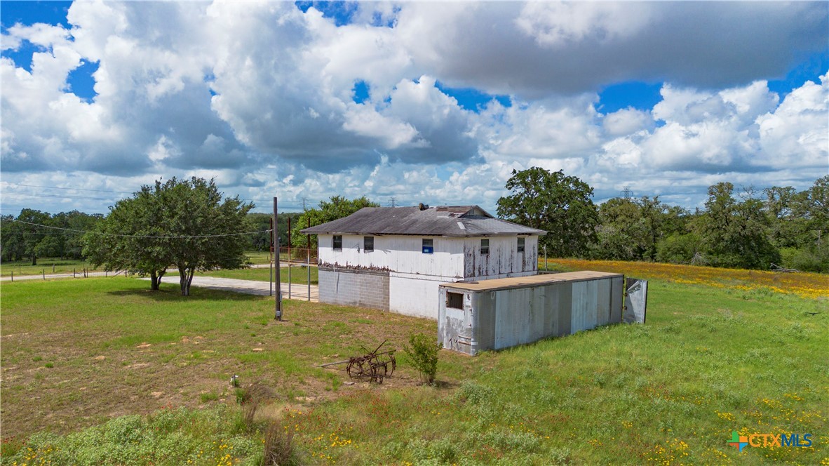 84 Longhorn Road Stockdale, TX 78160 - Photo 11 of 31