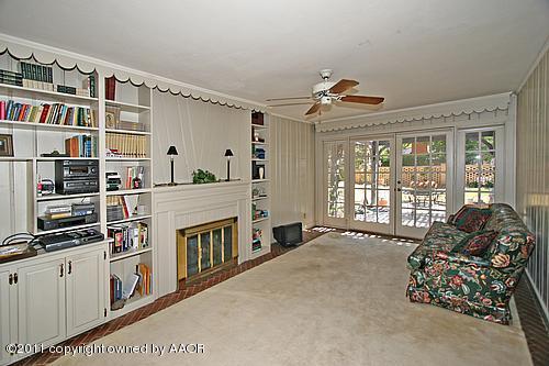 1507 South Rusk Street Amarillo, TX 79102 - Photo 5 of 15 Family Room