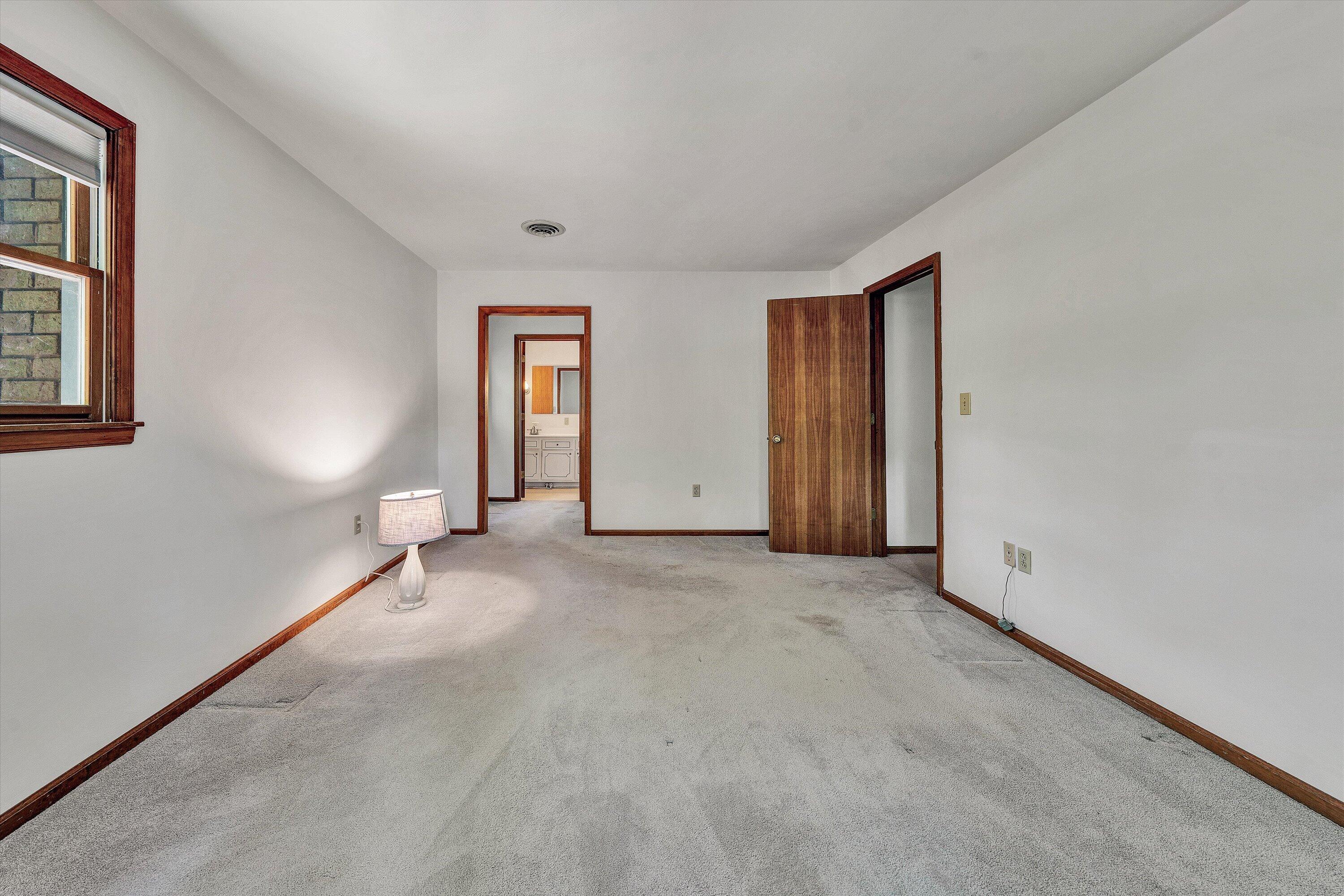 1574 Shady Run Road Vinton, VA 24179 - Photo 13 of 27 22-DSC00127