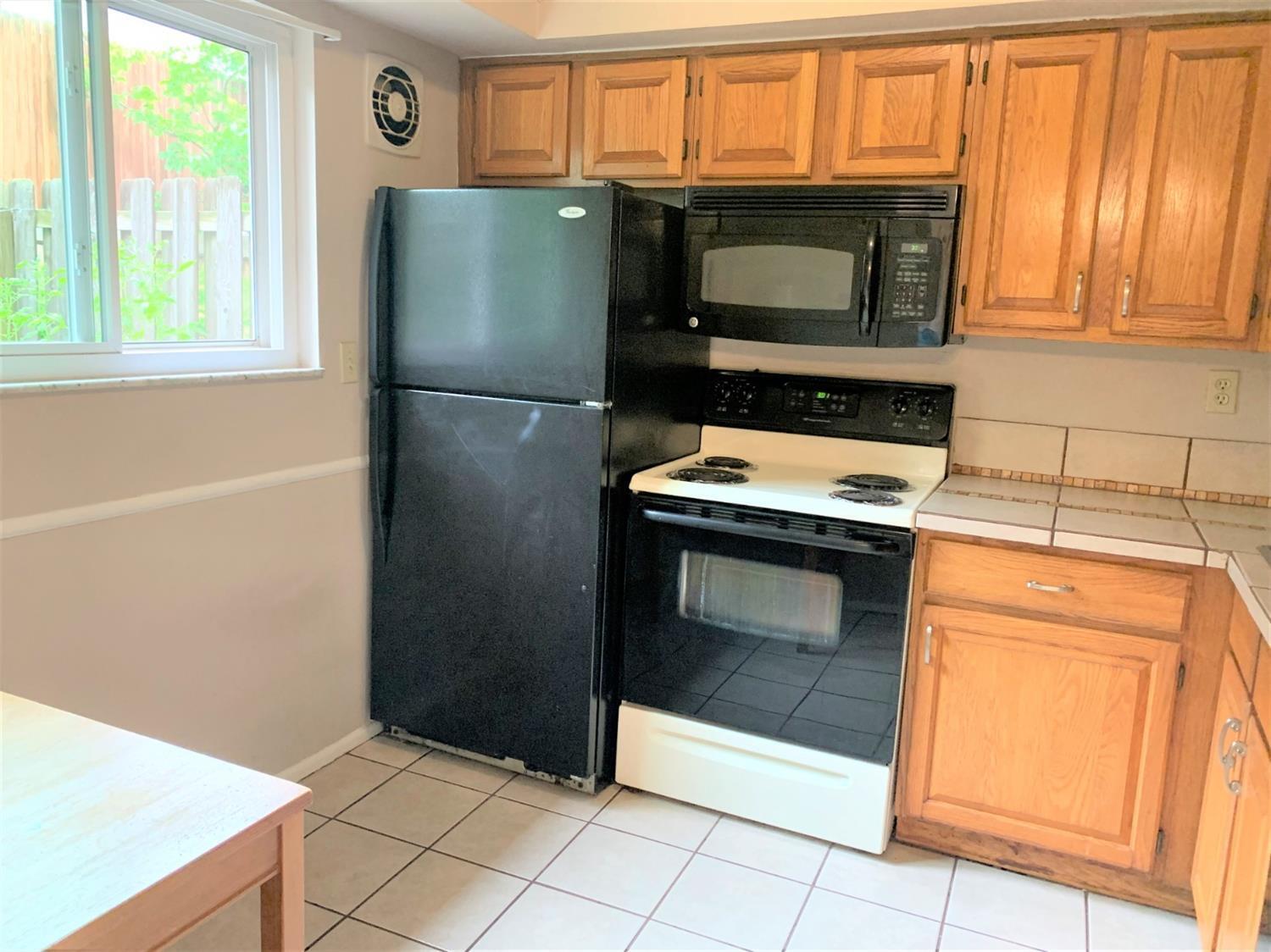 7752 Montgomery Road, Unit 14 Cincinnati, OH 45236 - Photo 5 of 28