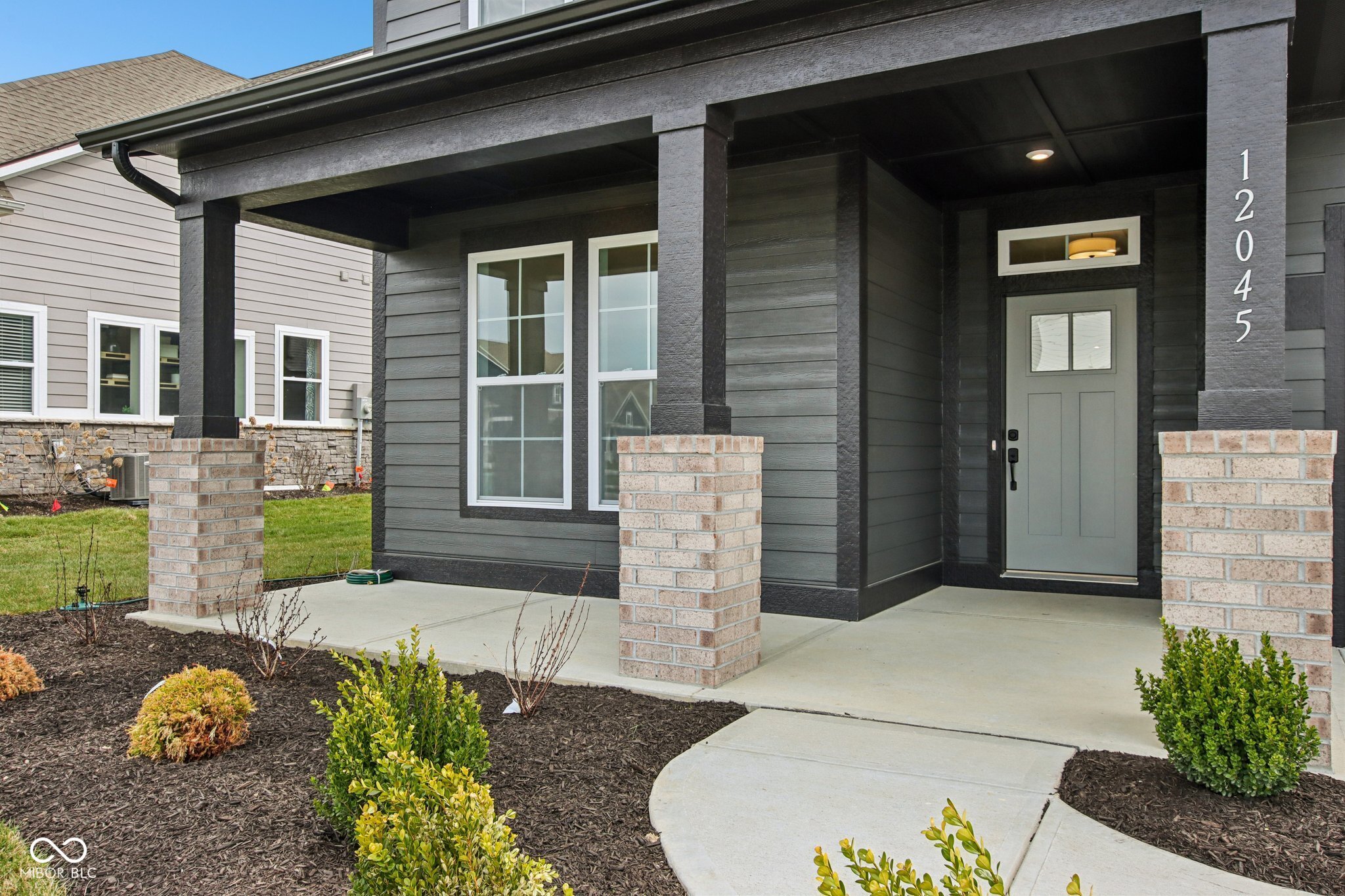 12045 Gray Ghost Way Fishers, IN 46040 - Photo 4 of 27