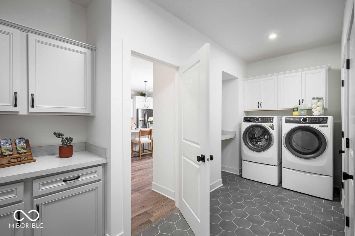 12045 Gray Ghost Way Fishers, IN 46040 - Photo 8 of 26