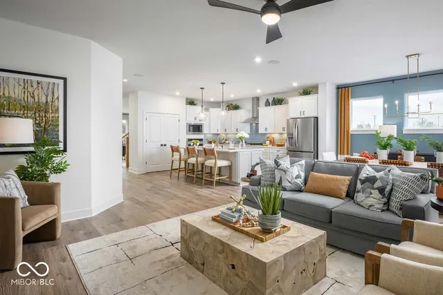 $734,434 | 12045 Gray Ghost Way, Fishers, IN 46040