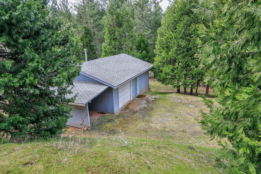5201 Hugo Road Grants Pass, OR 97526 - Photo 31 of 40 1C03FE5C-9653-4D82-A2BB-50D2154A0E7F