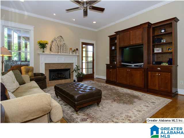 128 East Hawthorne Road Birmingham, AL 35209 - Photo 12 of 32
