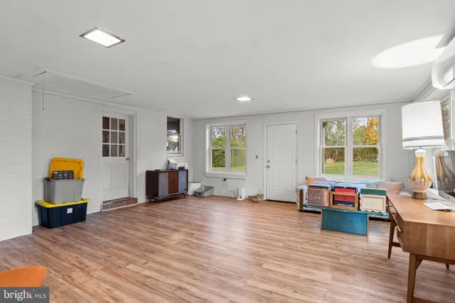 $295,000 | 401 Village Road, Harrisburg, PA 17112