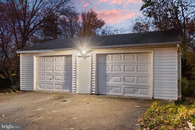 $295,000 | 401 Village Road, Harrisburg, PA 17112