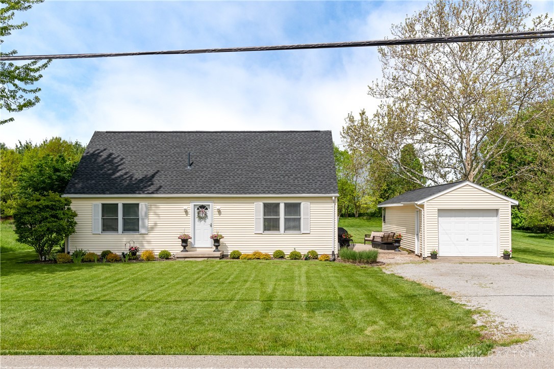 8061 Bunnell Hill Road Springboro, OH 45066 - Photo 2 of 62 Gallery Image 2