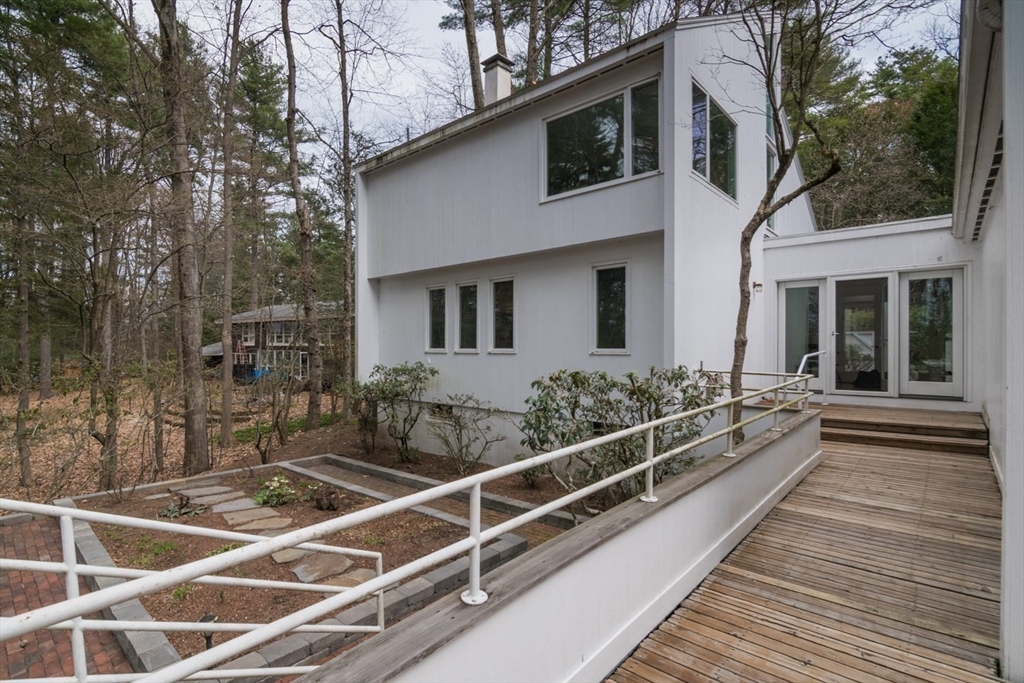 43 Morgan Circle Amherst, MA 01002 - Photo 33 of 42