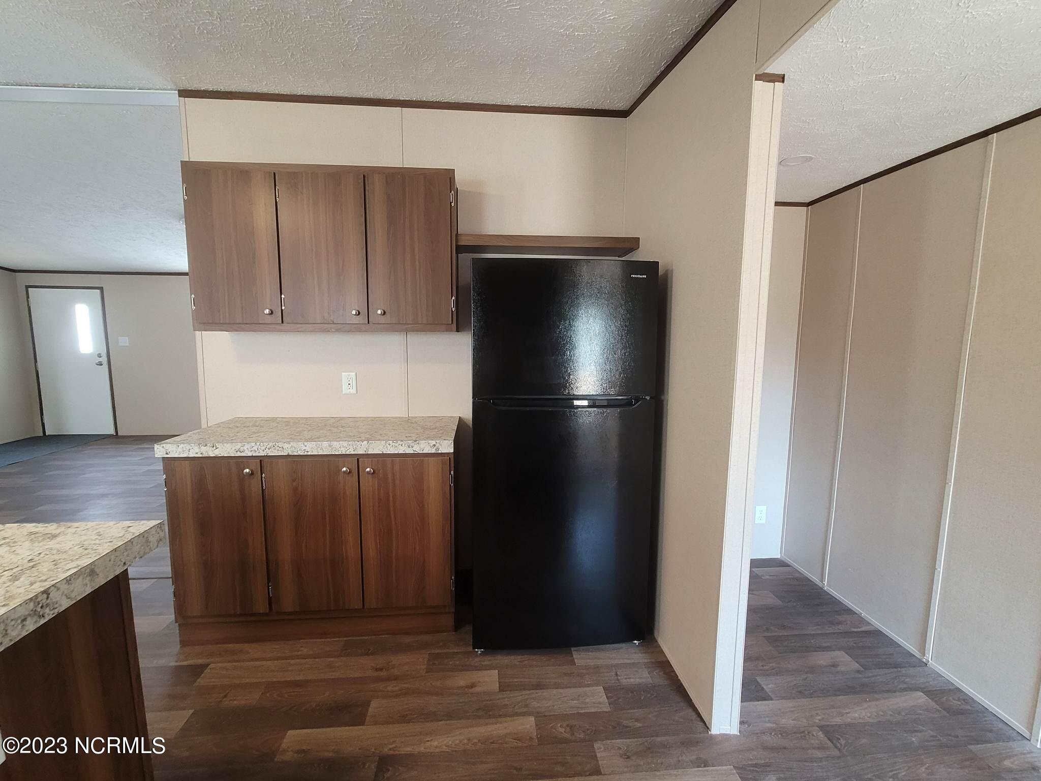 53 Little Pond Road Rocky Point, NC 28457 - Photo 12 of 27 Kitchen