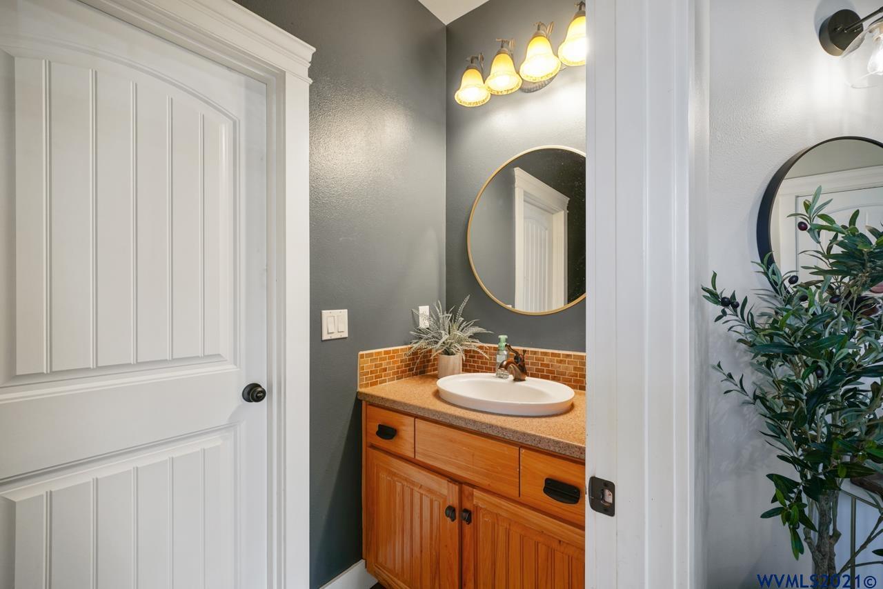 8044 Wheatland Road North Keizer, OR 97303 - Photo 22 of 40 Gallery Image 22