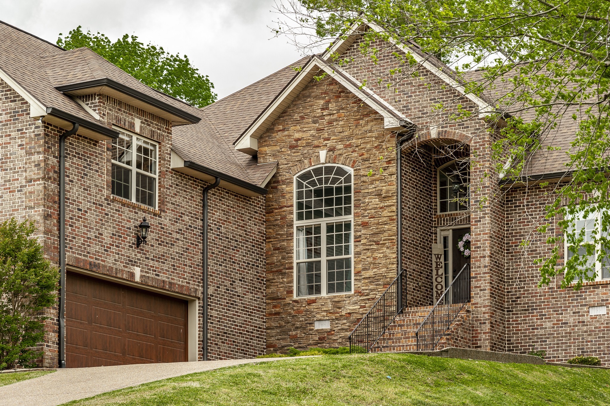 1145 Kimberly Drive Goodlettsville, TN 37072 - Photo 4 of 70 front view of a house with a yard