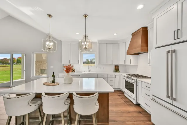 $1,100,000 | N66W34839 Baltic Pass, Oconomowoc, WI 53066